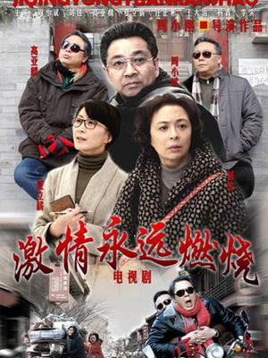 无水印亲哥跟零零年妹丝袜高跟鞋3P啪啪，边口交边后入按着猛操高潮喷水